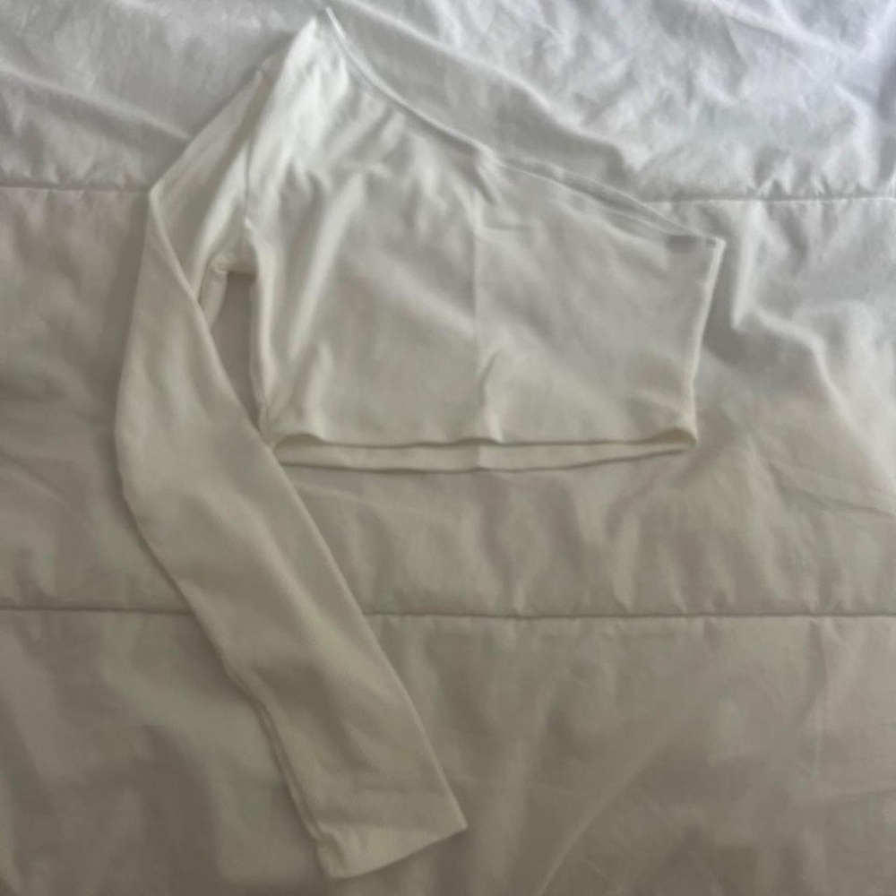 One-Shoulder Ribbed Crop Top - White - Picture 2 of 3